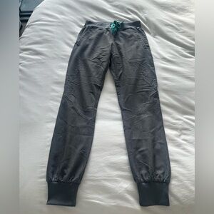 Women’s Figs Scrub Joggers Size XS Graphite